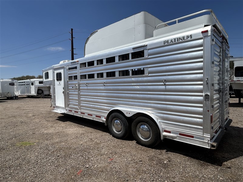 Trailer Photo 2
