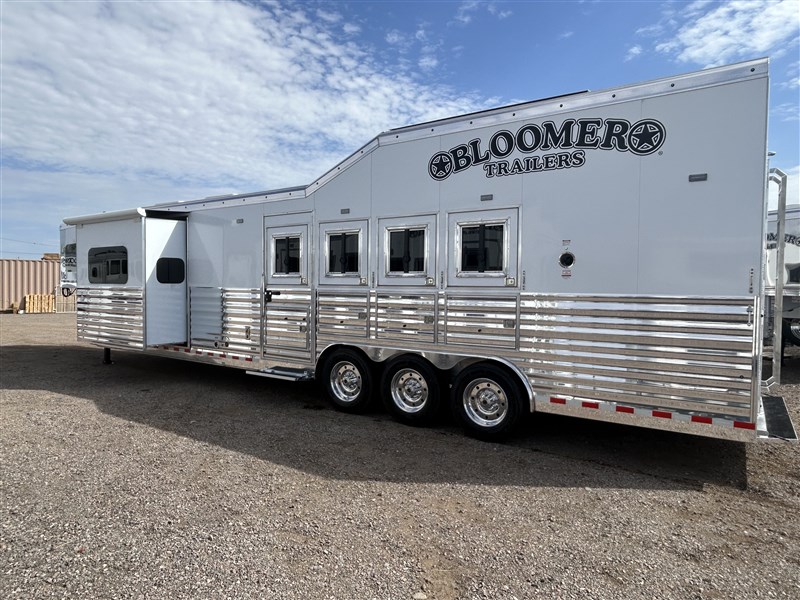 Trailer Photo 3