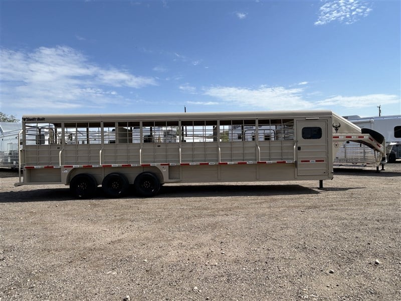 2027 Swift Built 32' S/C w/ Double Tack doors