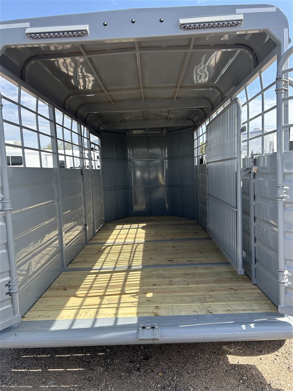 Trailer Photo 6