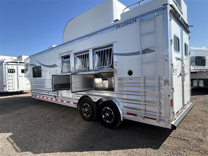 Trailer Photo 7