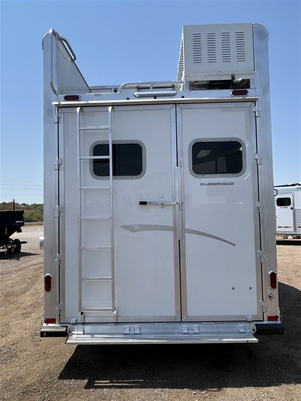 Trailer Photo 4