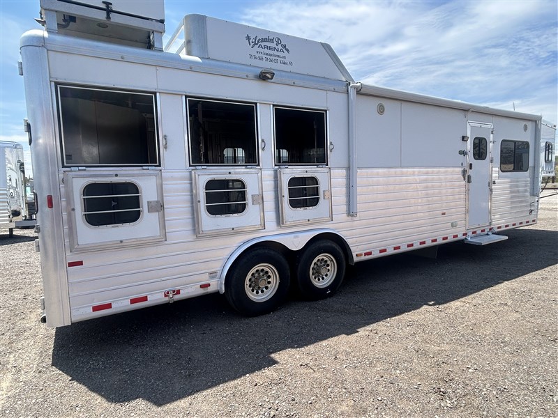 Trailer Photo 2