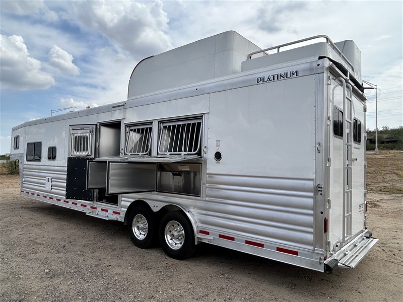 Trailer Photo 4