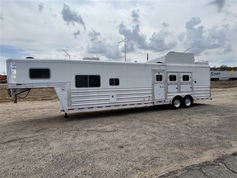 Trailer Photo 2