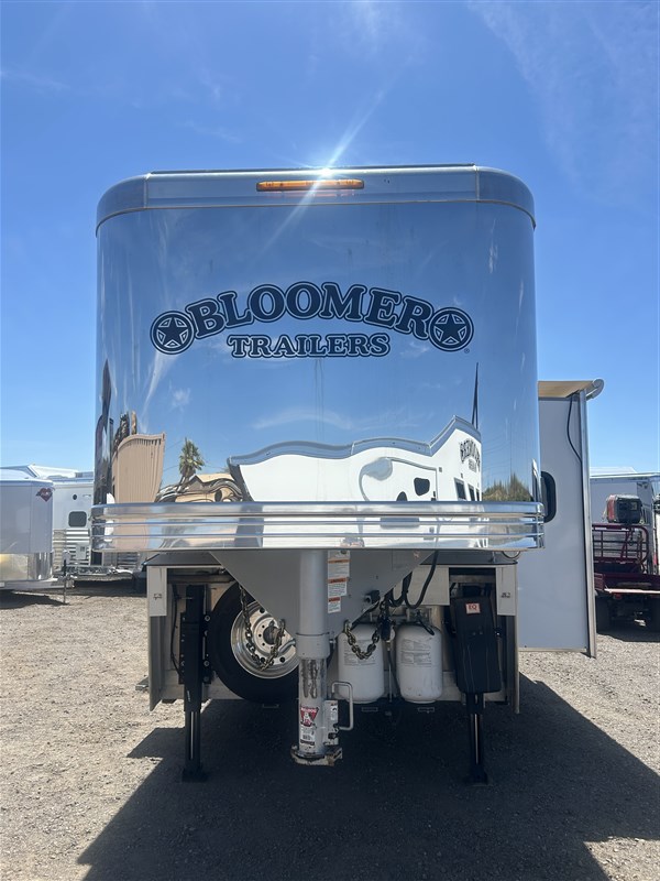 Trailer Photo 7