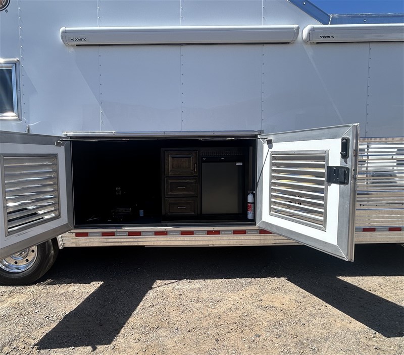 Trailer Photo 9