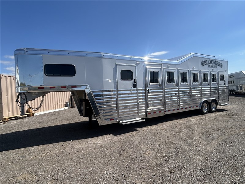 Trailer Photo 2