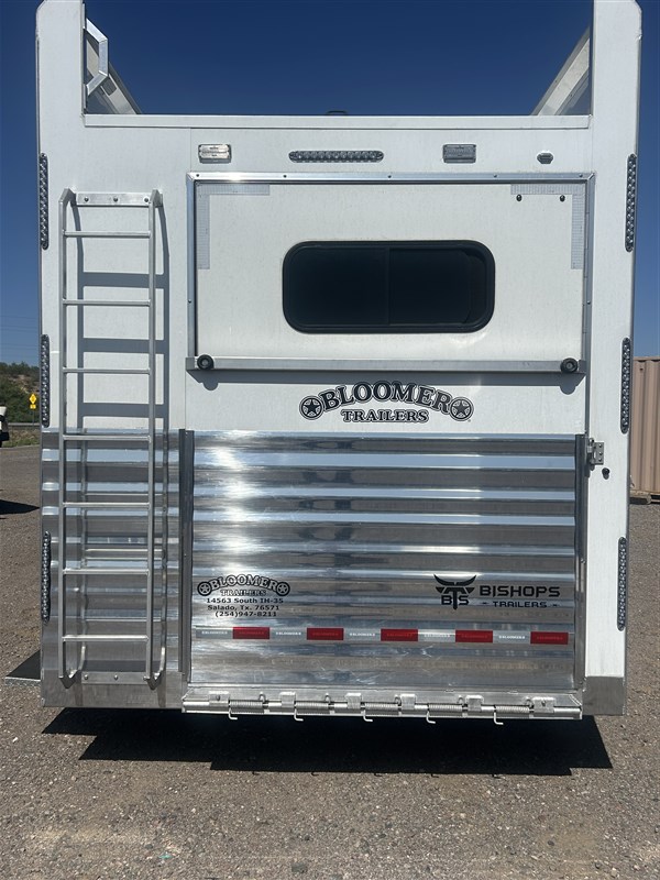 Trailer Photo 4