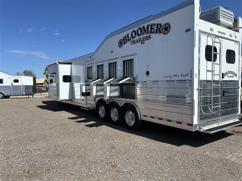 Trailer Photo 7