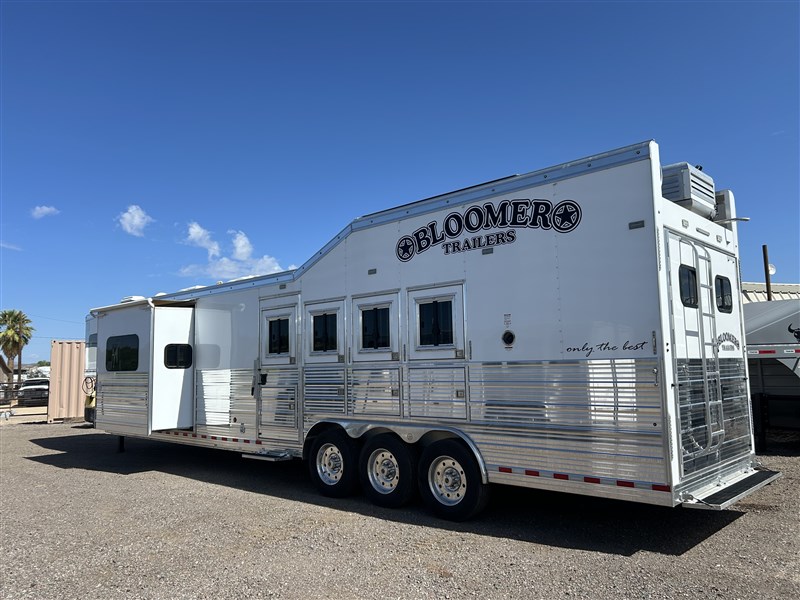 Trailer Photo 2