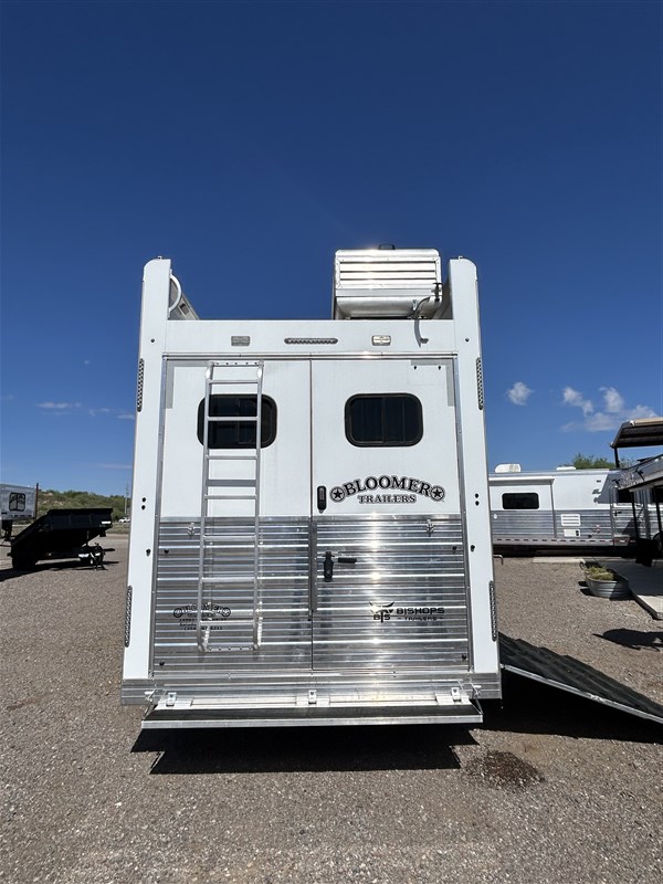 Trailer Photo 3