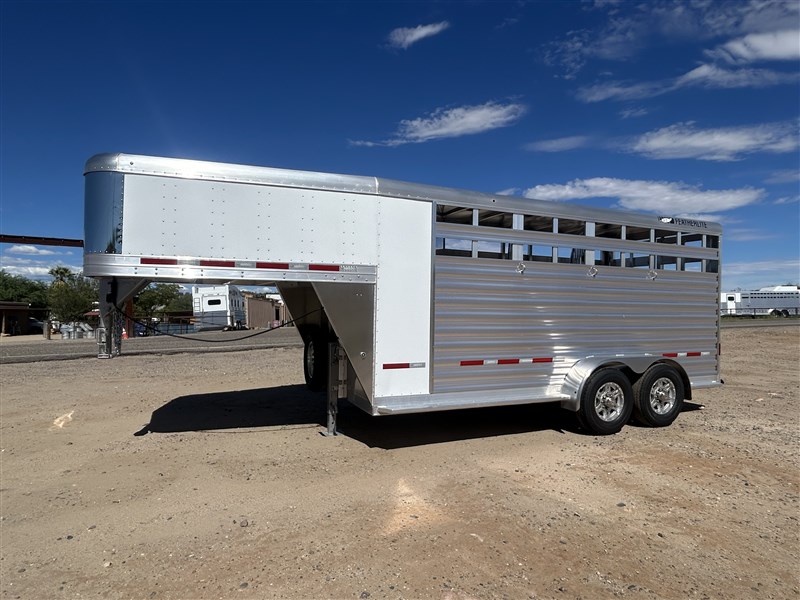Trailer Photo 2