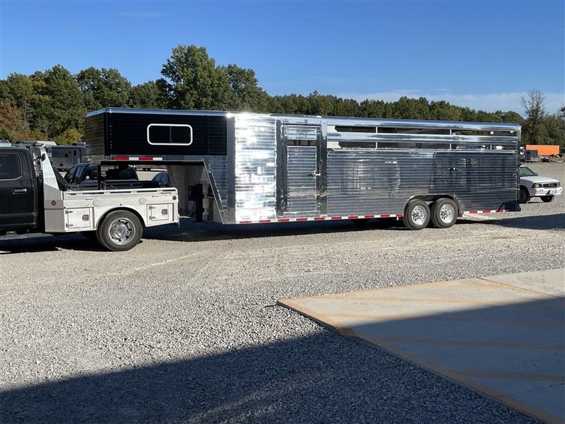 Trailer Photo 10