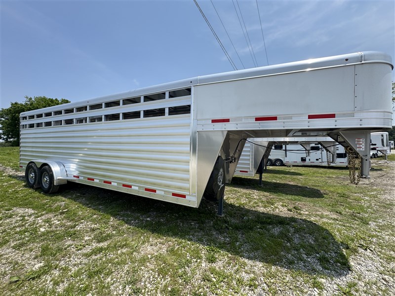 Trailer Photo 2