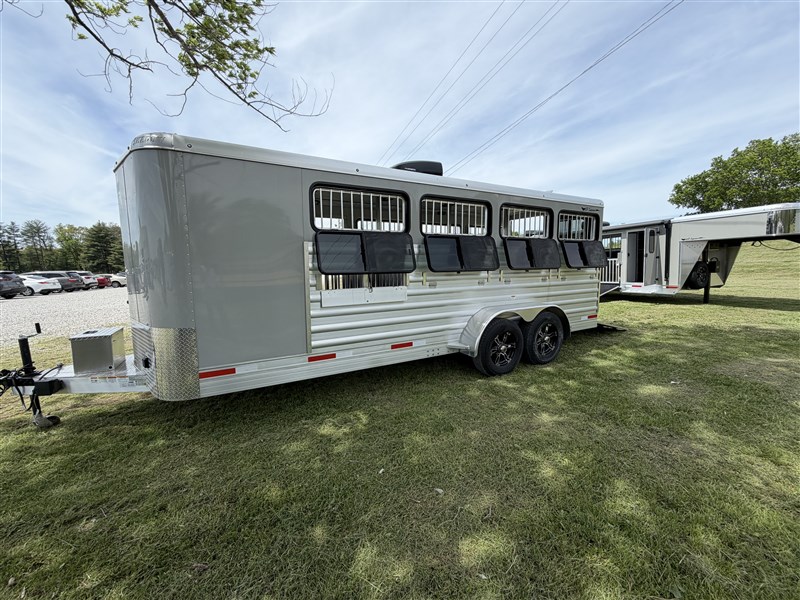 Trailer Photo 2