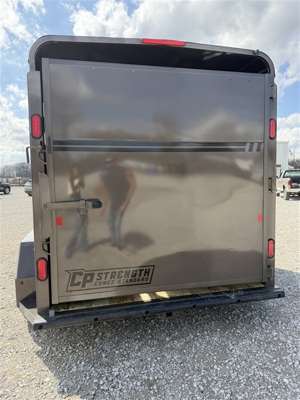 Trailer Photo 8