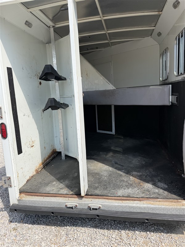 Trailer Photo 15