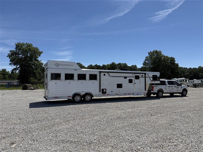 Trailer Photo 2