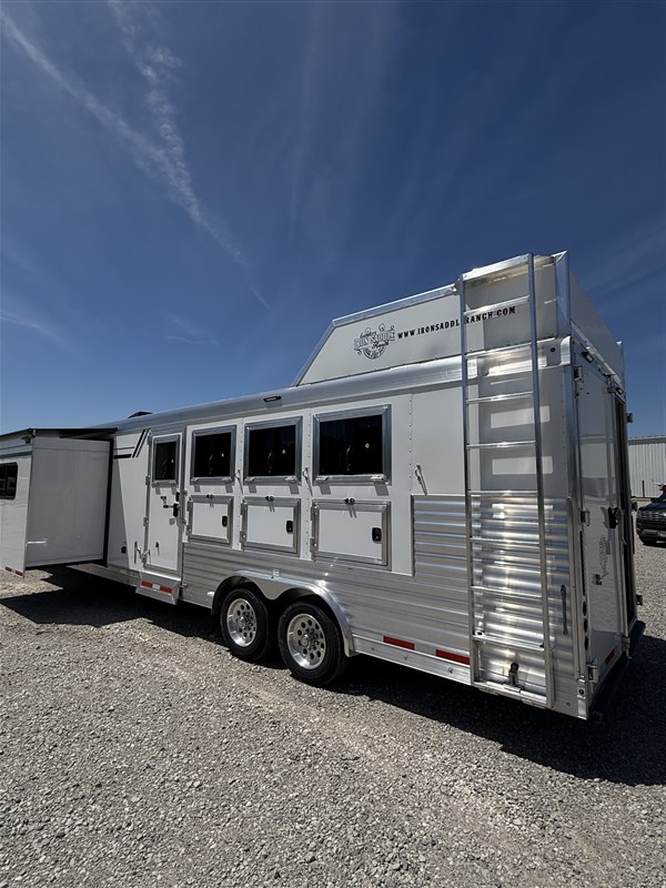Trailer Photo 4