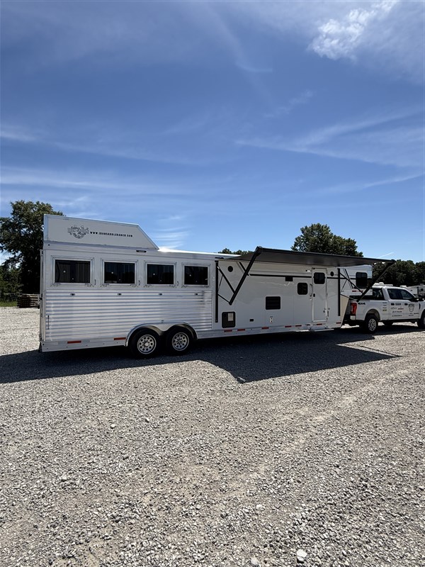 Trailer Photo 5