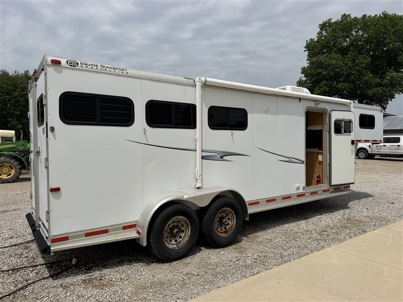 Trailer Photo 4