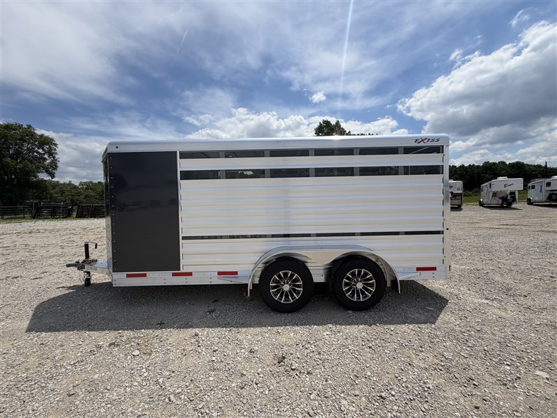 Trailer Photo 13