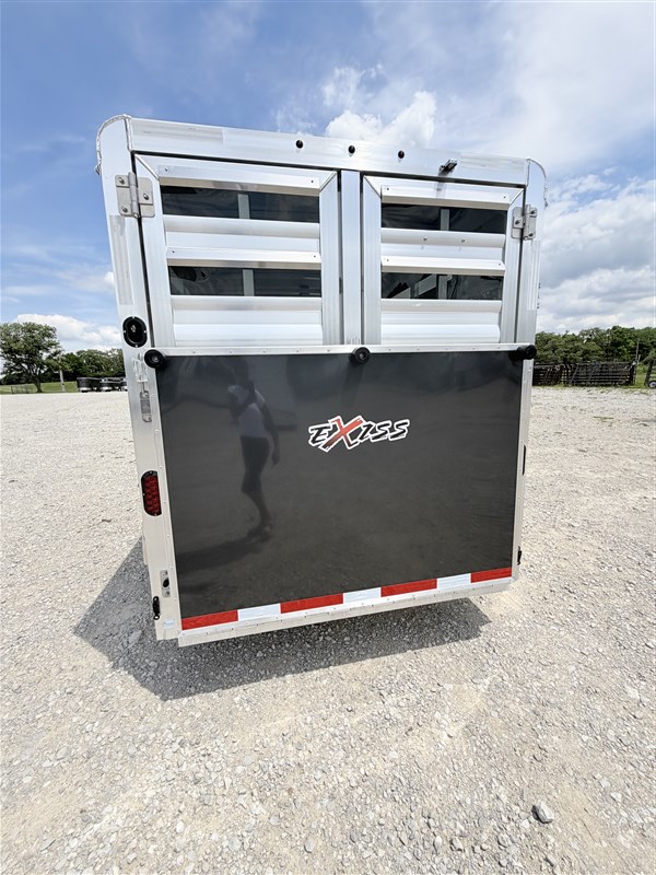 Trailer Photo 4