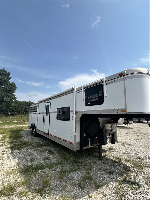 Trailer Photo 1