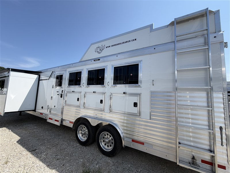 Trailer Photo 3
