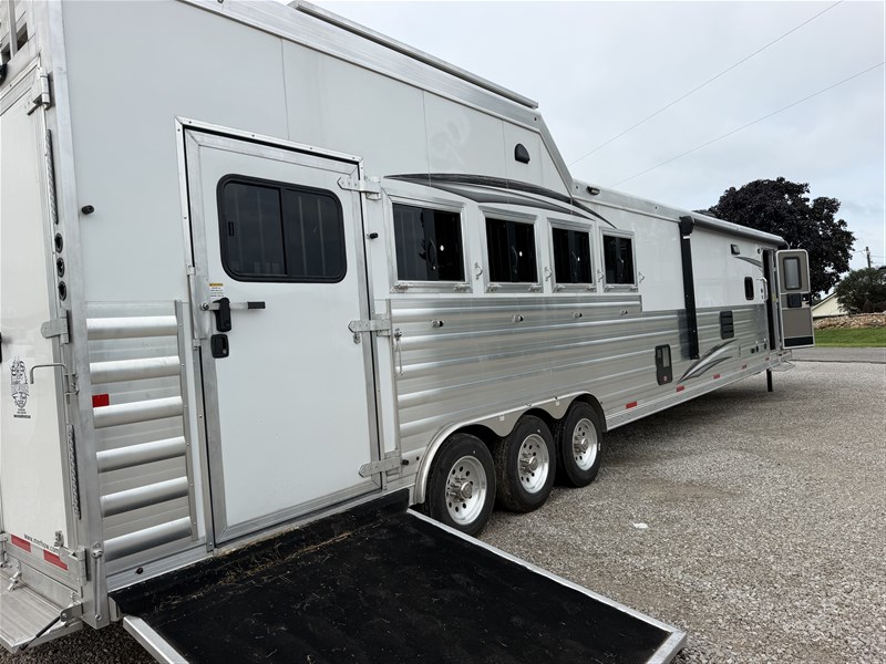 Trailer Photo 21