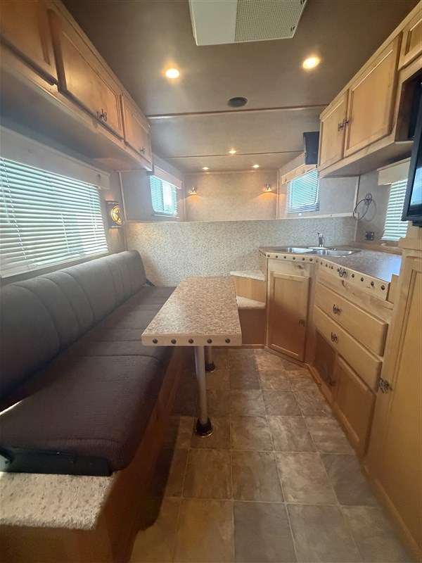 Trailer Photo 20