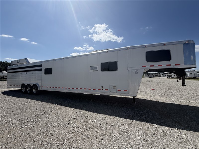Trailer Photo 3