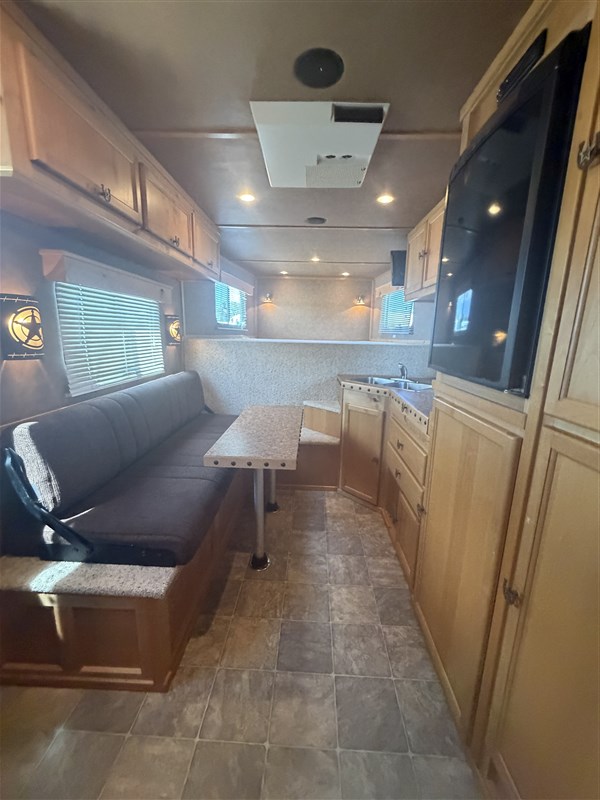 Trailer Photo 7