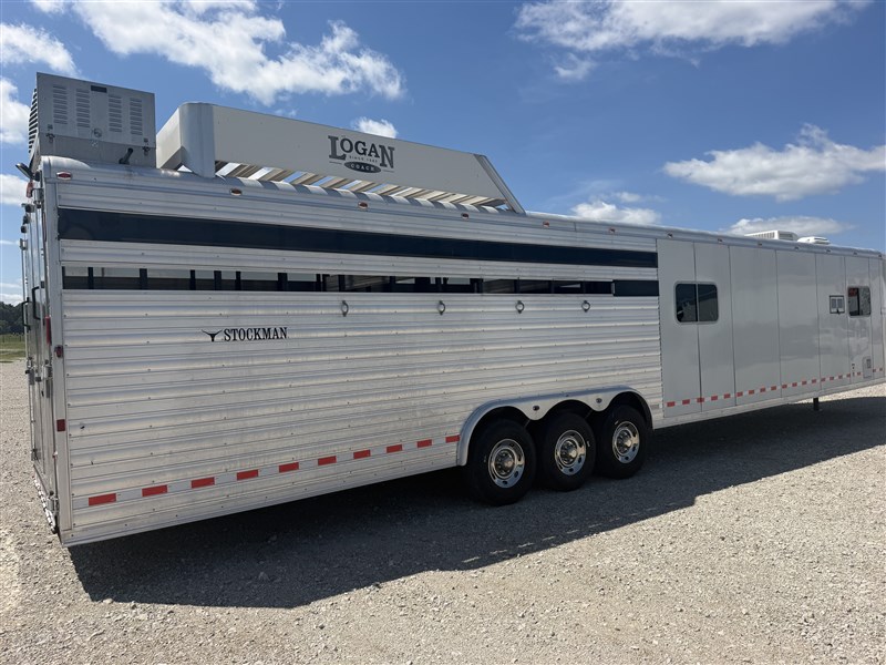 Trailer Photo 2