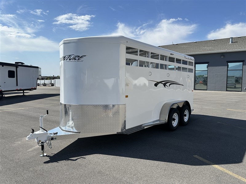 2025 Trails West adventure ii 3-horse