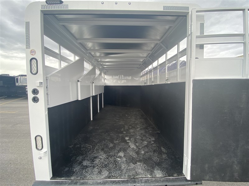 Trailer Photo 6