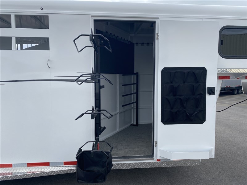 Trailer Photo 7