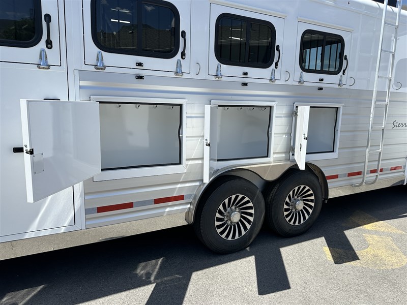 Trailer Photo 23