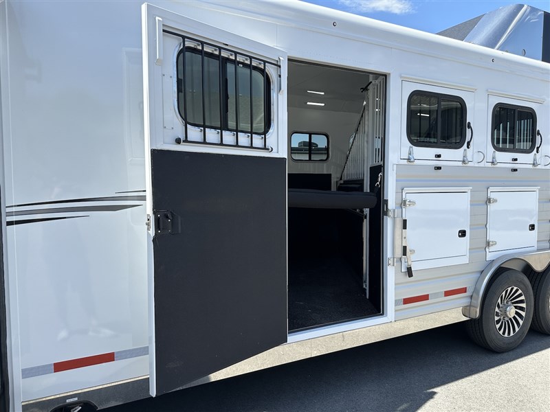 Trailer Photo 25