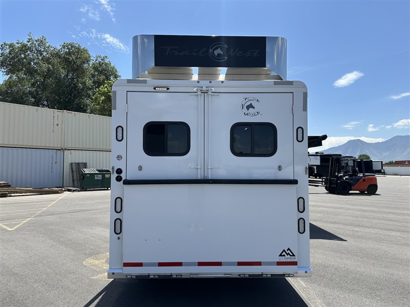 Trailer Photo 18