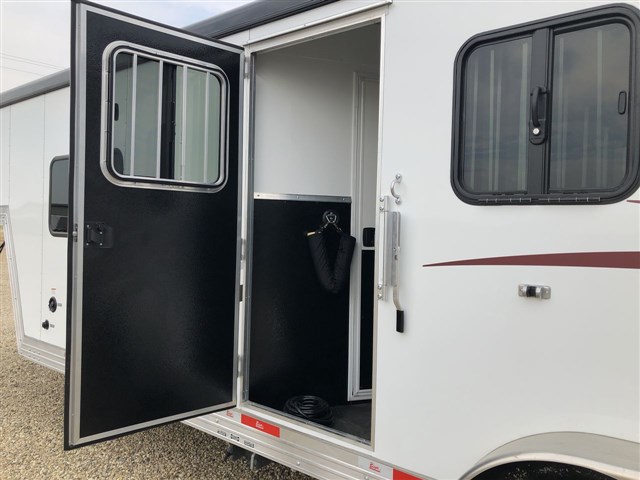 Trailer Photo 24