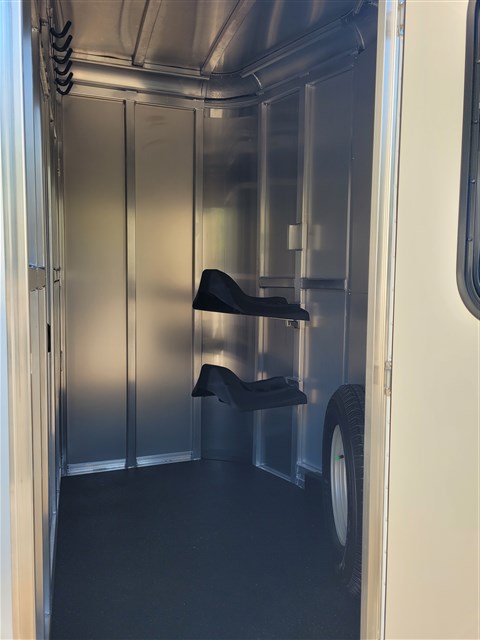 Trailer Photo 9