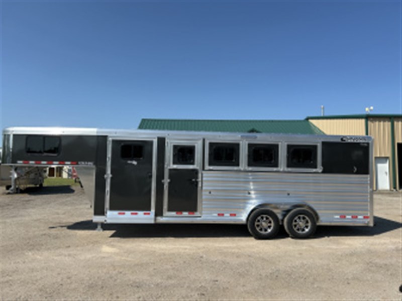 Trailer Photo 2