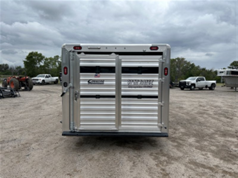 Trailer Photo 12