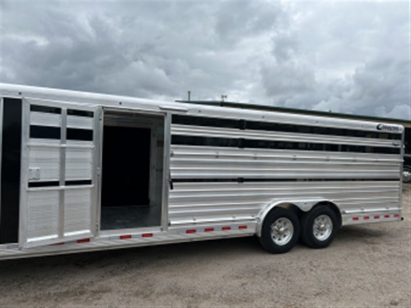 Trailer Photo 7
