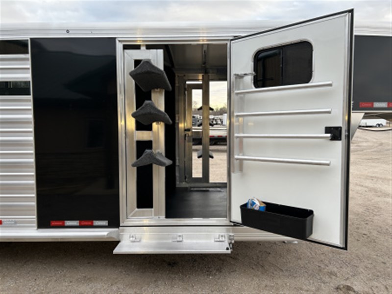 Trailer Photo 16