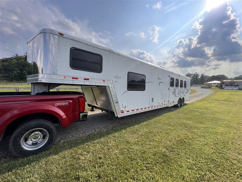 2001 Kiefer Built 14ft lq 4 horse