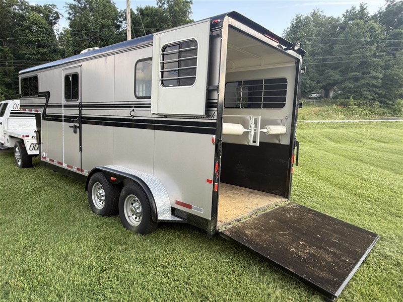 Trailer Photo 17