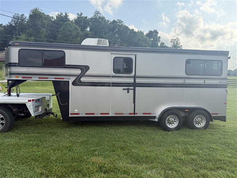 2015 Hawk two horse straight load